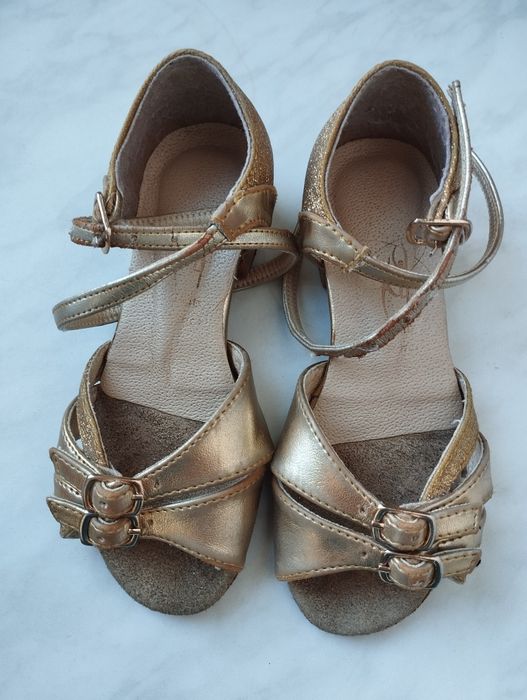 Туфлі дитячі для бального танцю
