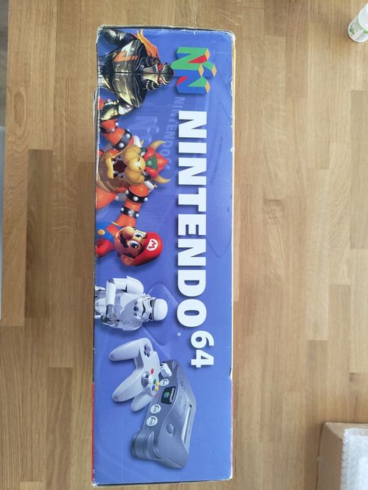 Nintendo 64 em caixa + Jogo Mario 64