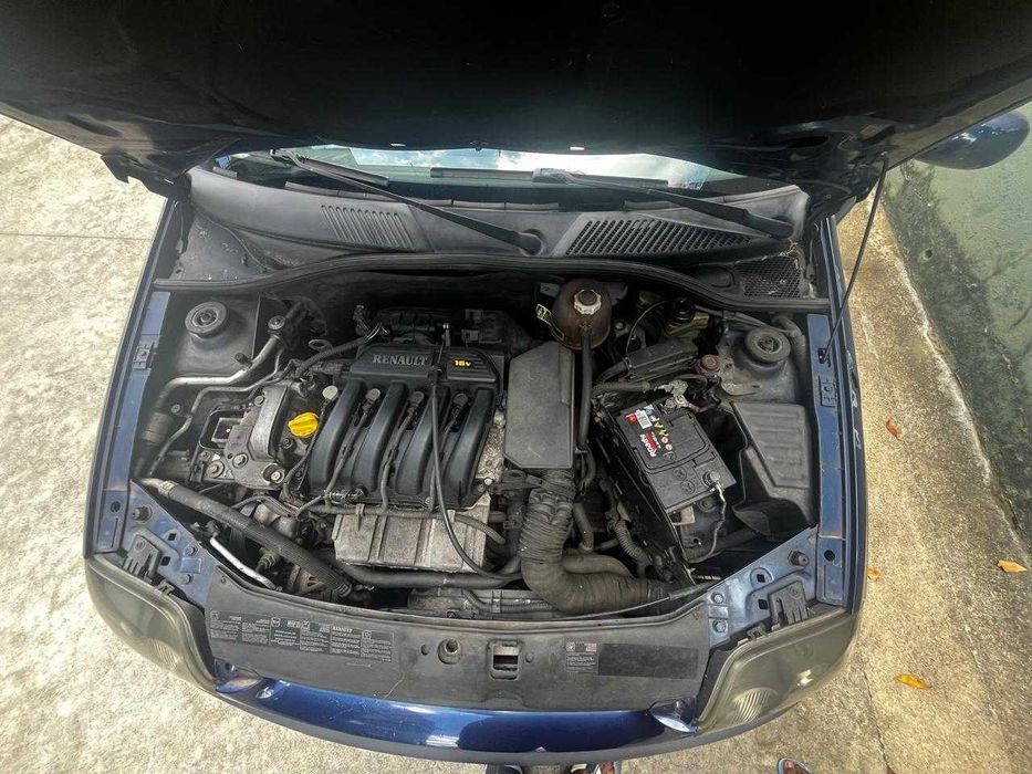 Renault Clio econômico