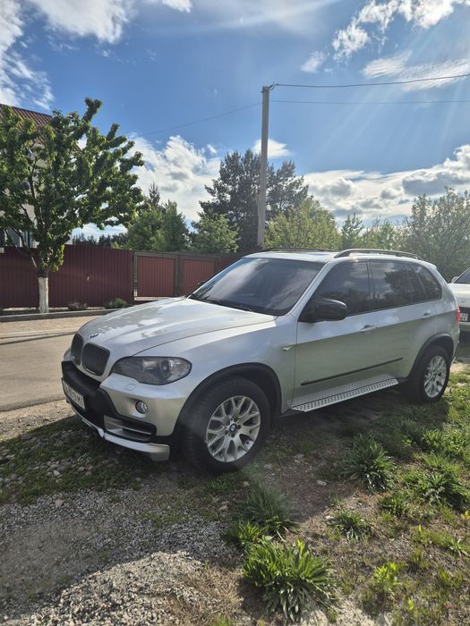 BMW X5 E70 4.8I aerokit