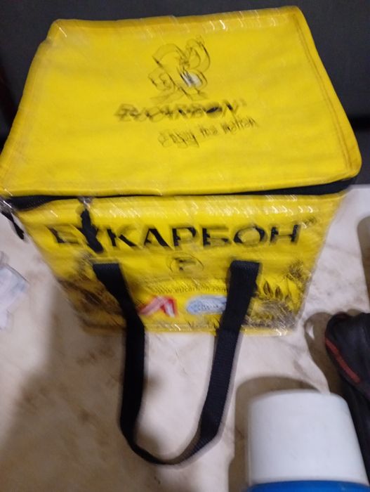 Термосы и термо сумка.