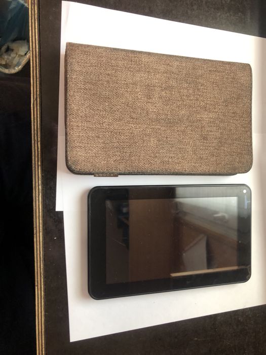 Планшети IPad mini A1432 та Assistant AP-712B