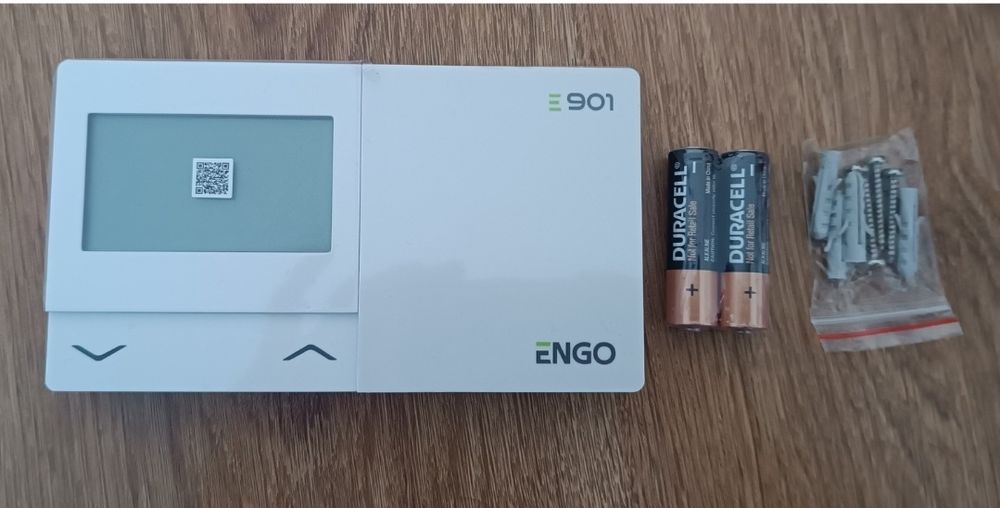 ENGO E901 programowalny przewodowy termostat