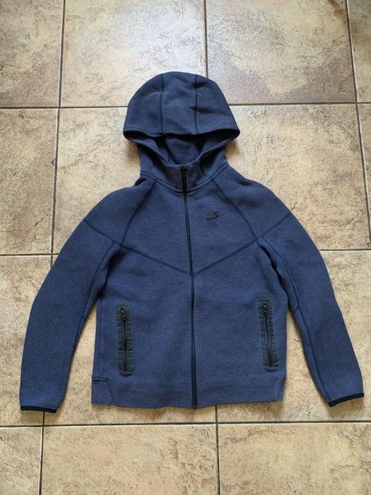 Nike Tech Fleece. 158-170