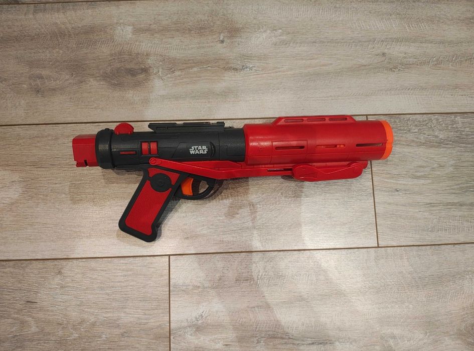 Blaster NERF Star Wars Łotr 1