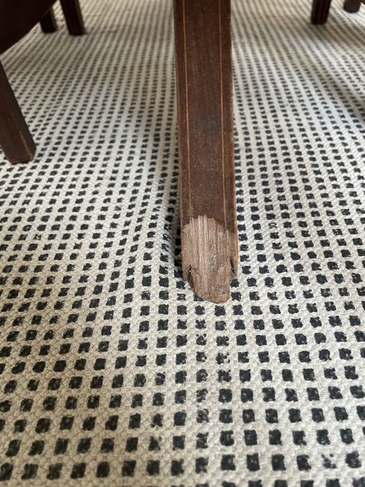 Mesa jantar extensível + 4 cadeiras