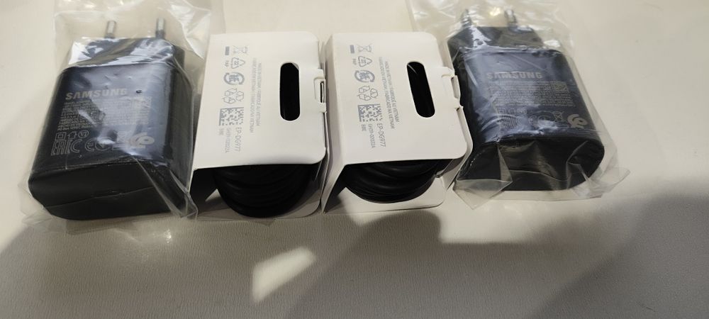 2 ładowarki do telefonów Samsung, szybkie, kable 1m