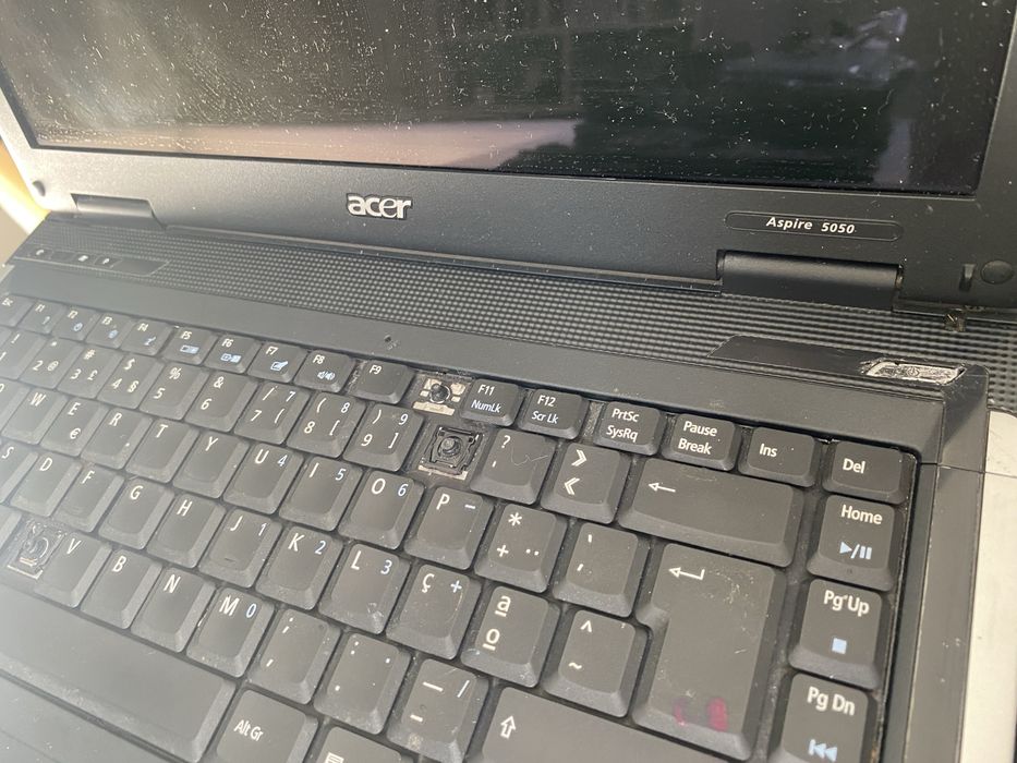 Portátil Acer Aspire 5051