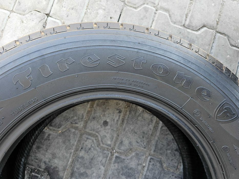 Lato Firestone 225/65 R16C 5.5mm