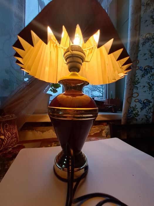 Продам старинную лампу