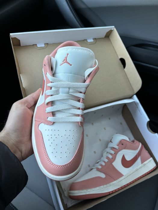 Женские Nike Air Jordan 1 Low  Новые  Оригинал