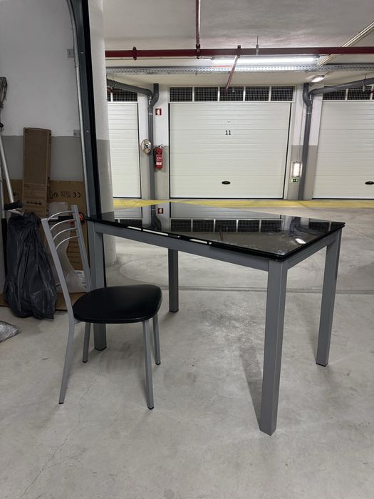 Mesa de Jantar Extensível em Vidro