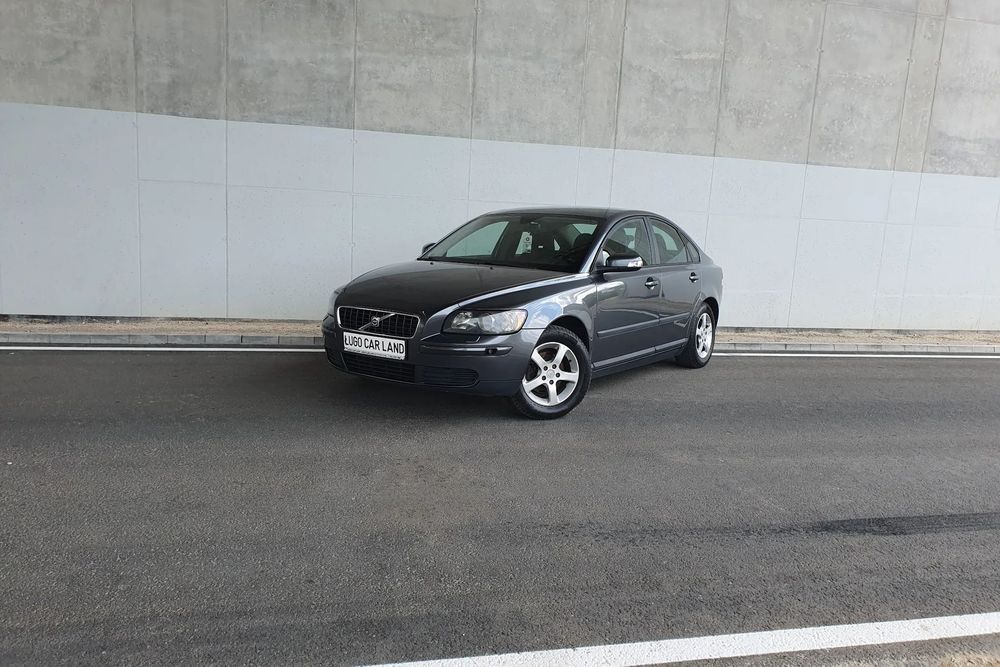 Volvo S40