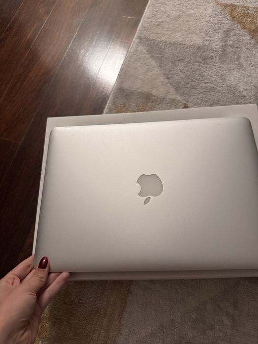 Macbook air 13’ apple