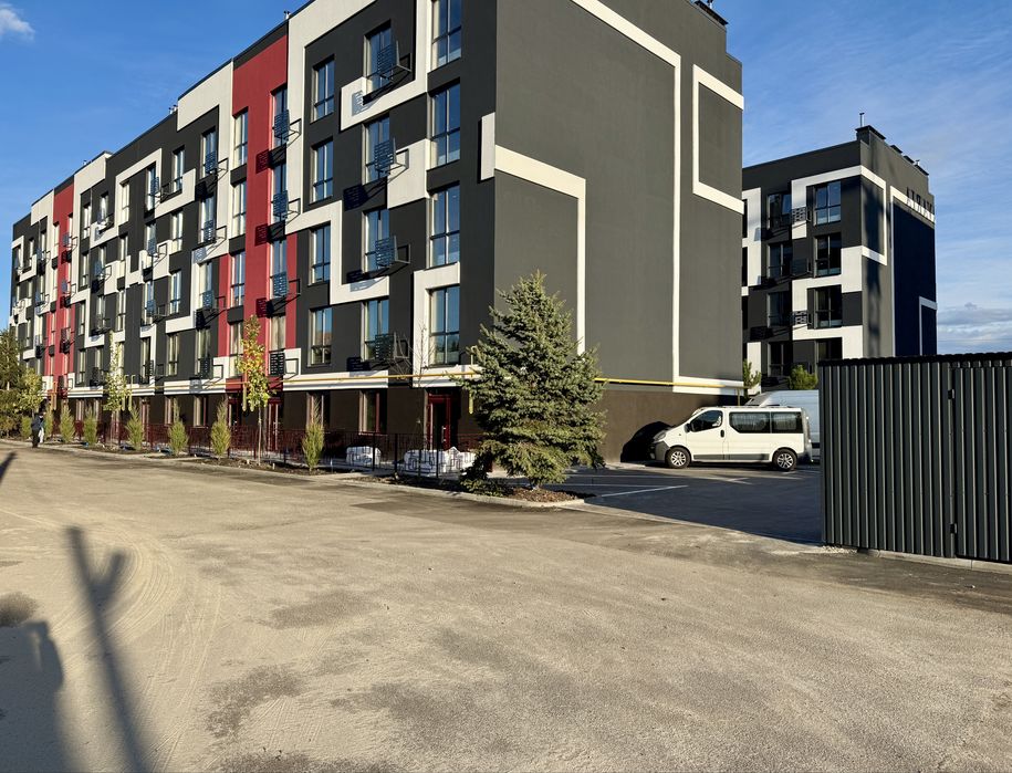 Готова 1К 33м2 у новому затишному ЖК "Рідний-3" поручь з метро Теремки