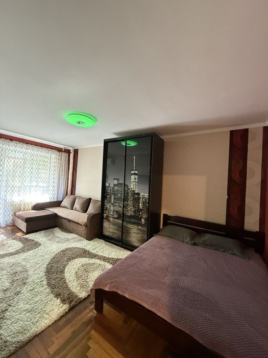 Сдам  квартиру посуточно  Бородинский