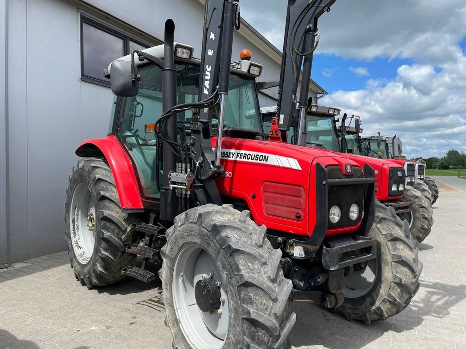 Massey Ferguson 6460 z ładowaczem