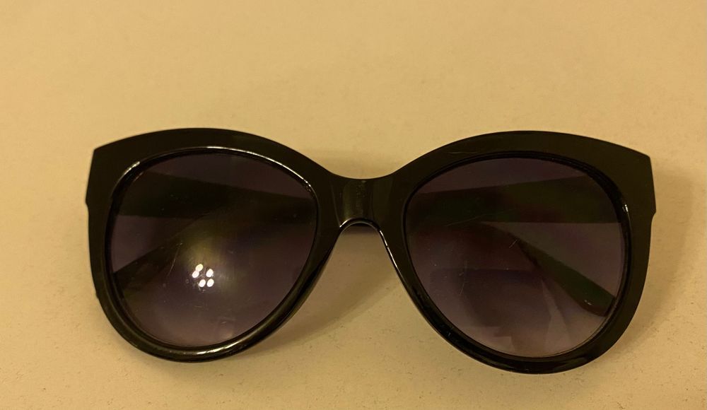 Жіночі сонячні окуляри