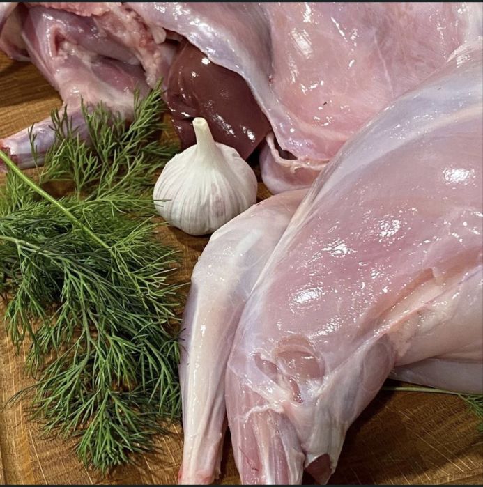 Домашні тушки кролів, курей, курчат
