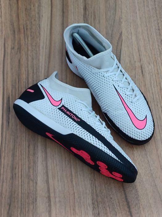 Nike Phantom футбольні футзалки кросівки для залу бампи копи 39-40р