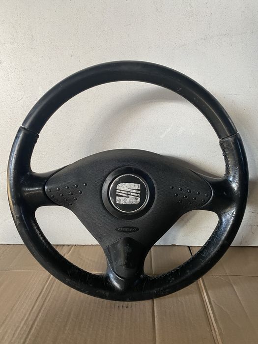 Volante seat 6k2