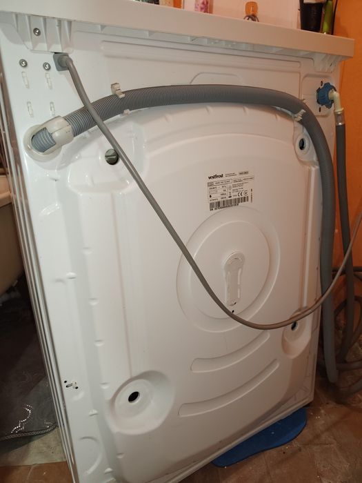 Продам стиральную машину