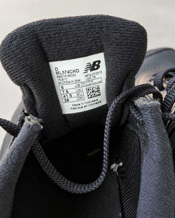 New Balance pretas Tamanho 41,5