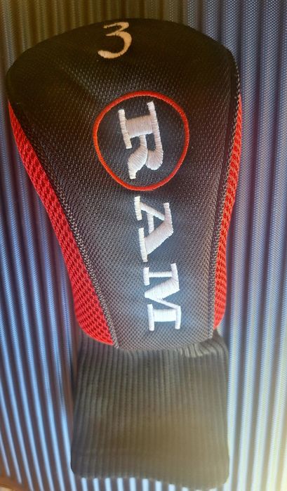 Capa para Taco de Golfe RAM / Headcover n.º 3 – Muito Bom Estado