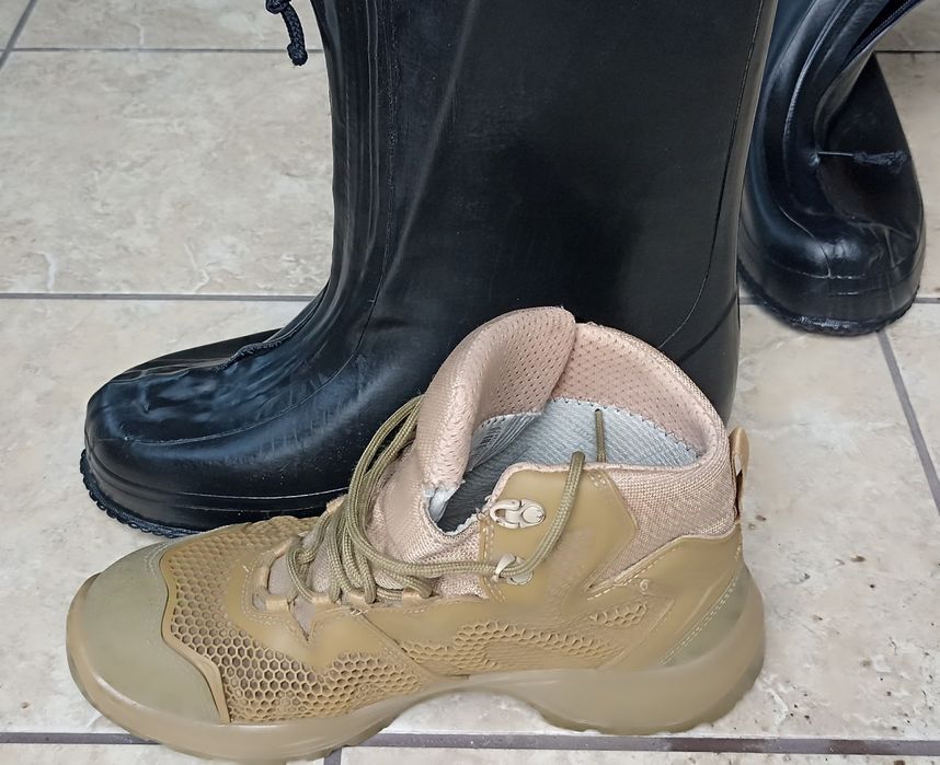 Резинові військові бахіли