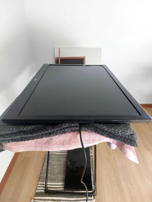 Tv lg 42 led parou