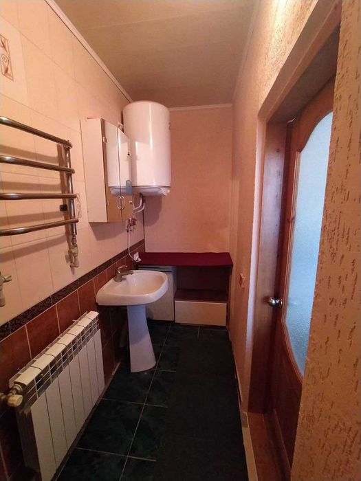 Дом с газовым отоплением и участком на 11 соток, 75 м2, 3 комнаты