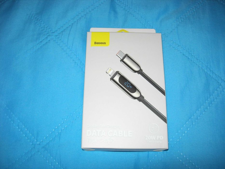 Kabel lightning do ładowania iPhonea z lcd Baseus