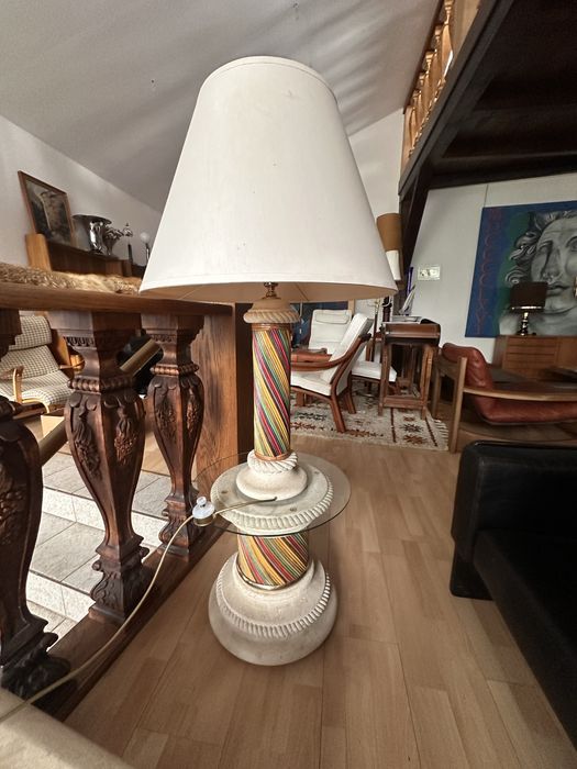 Unikatowa lampa ze stolikiem. Wlochy lata 80-te. Piaskowiec.