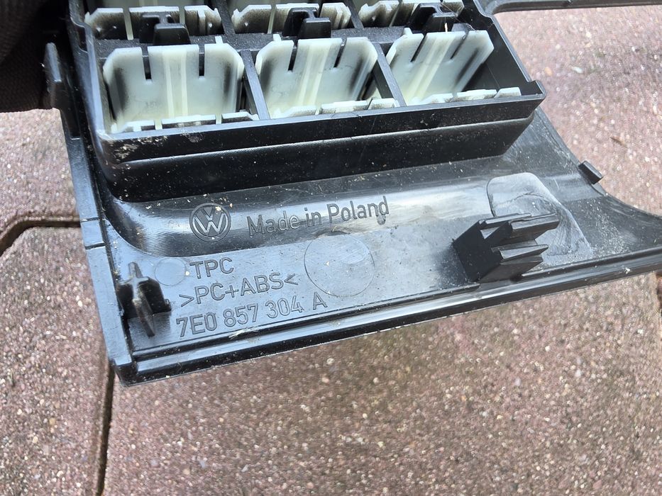 Ramka nawiewu VW T6 7E0857304