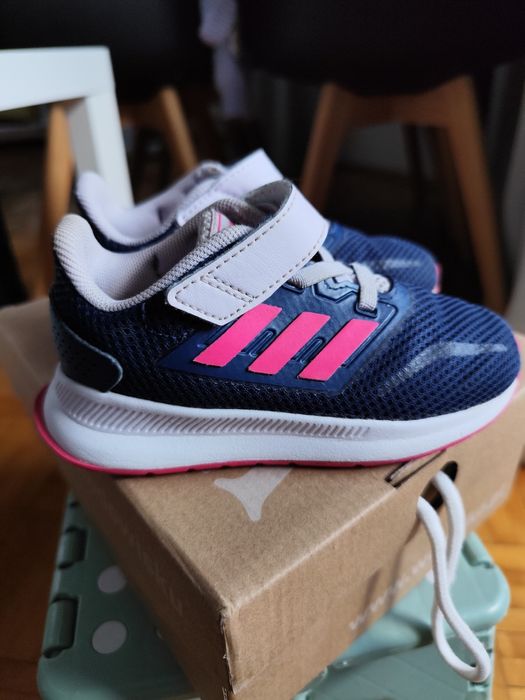 Buty sportowe Adidas r. 25