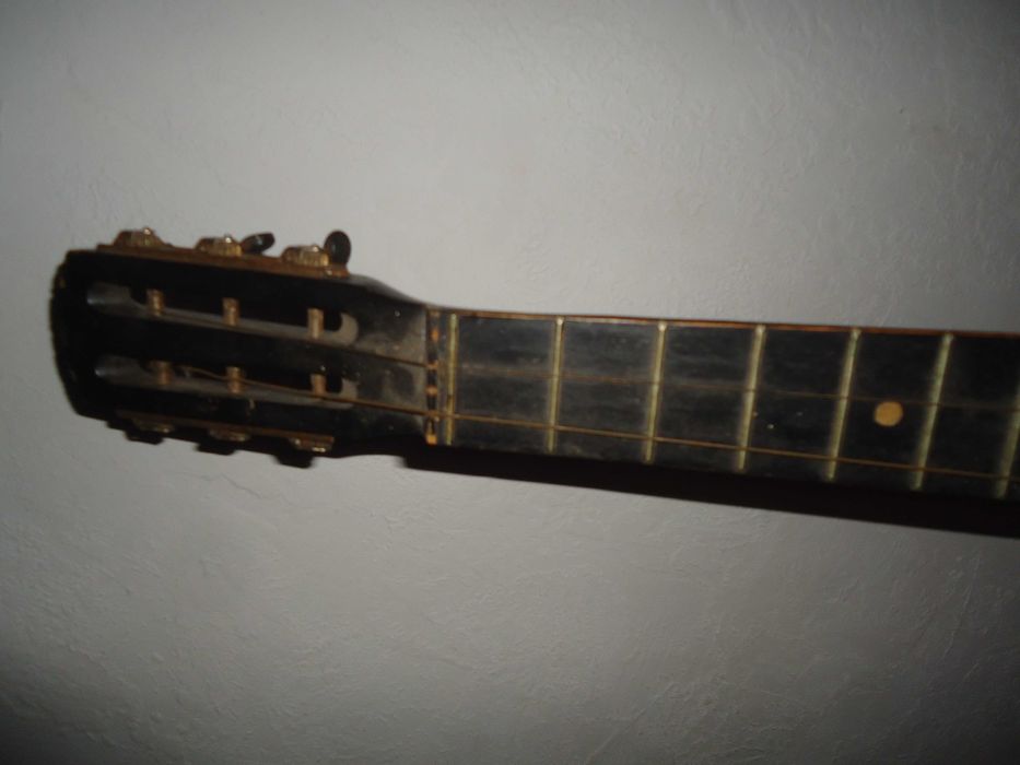 гитара  шестиструная