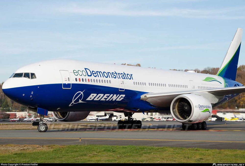 JC Wings 1:200 Boeing 777-200 "Eco Demonstrator" N772ET metalowy