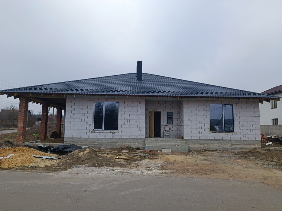 продажа дома в Довжике в центре села