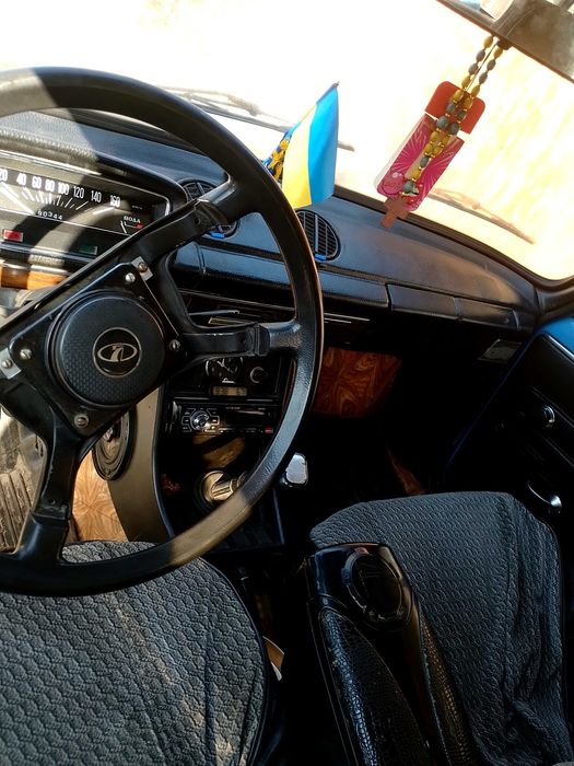 Продається авто ВАЗ 21011