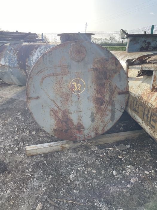 Ємкості 3-5 кубів заводські