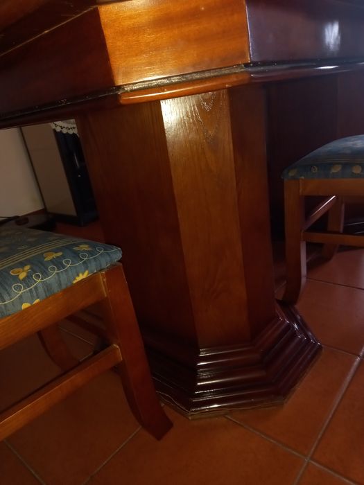 Mesa de jantar madeira maciça cerejeira (entrega zona  Pombal grátis)