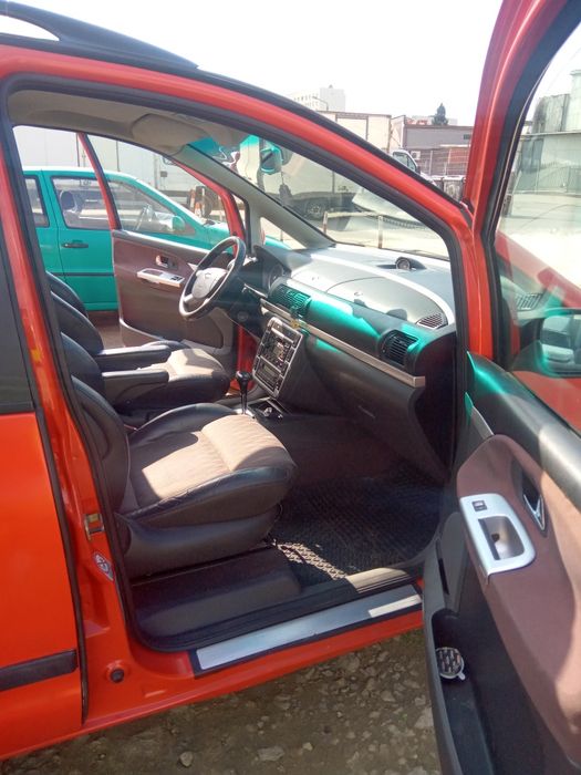 fordgalaxy 2004.