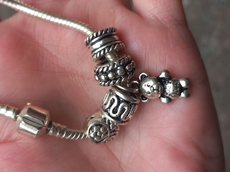 Елегантний браслет з посрібленням,з підвіскою мішки як пандора