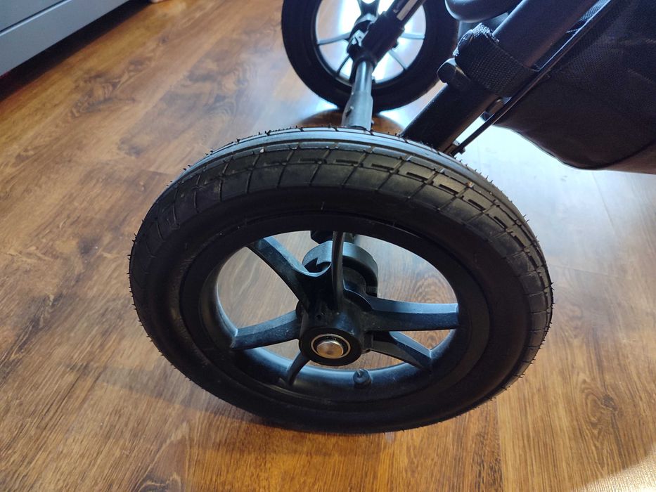 City Elite baby jogger