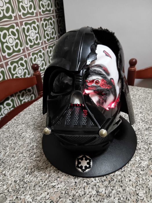 Busto do Darth Vader á escala real