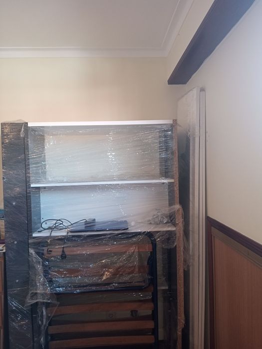 Mobília de quarto a venda- Massamá