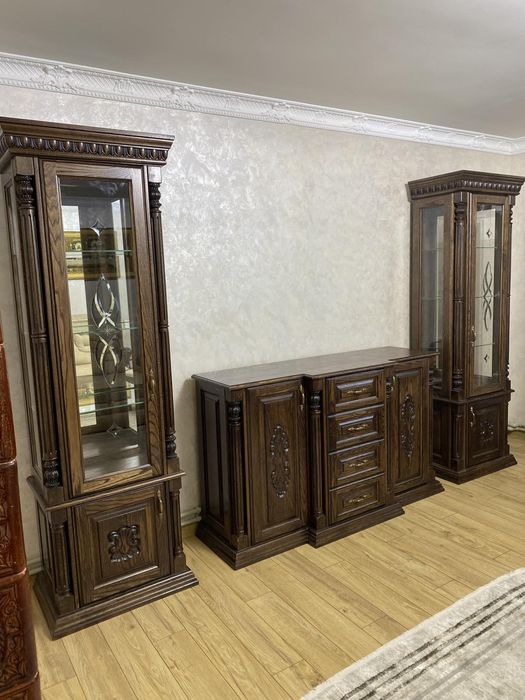 Елітний комплект меблів для вітальні з масиву дуба