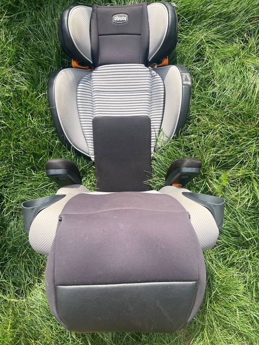 Chicco kidfit zip plus 2in 1 автокрісло