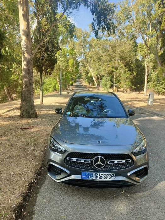 Mercedes GLA250e, AMG, com vários packs extra, garantia original