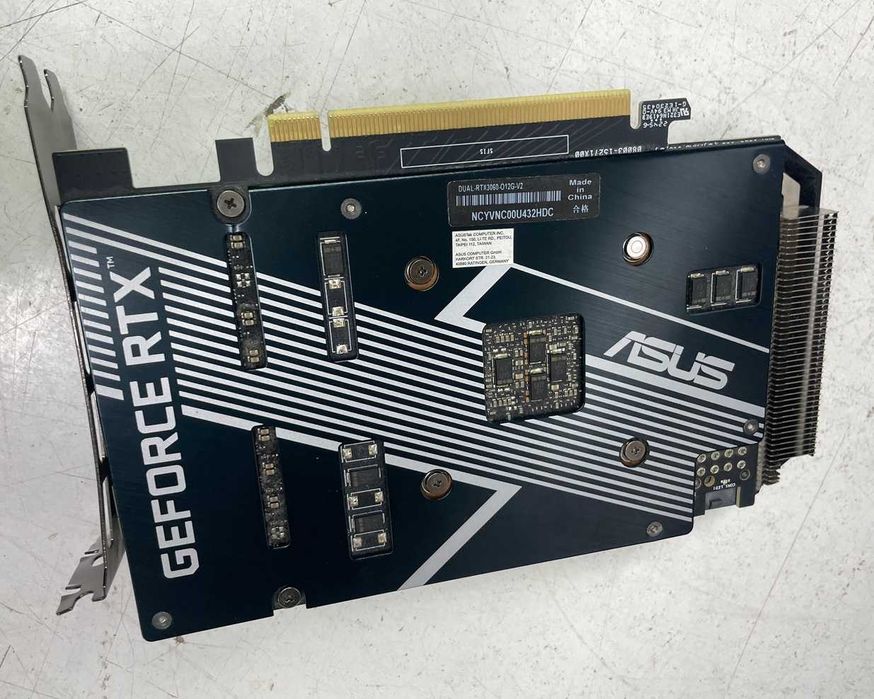 Видеокарта Asus GeForce RTX 3060 на запчасти
